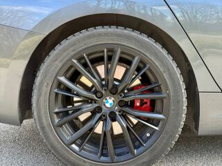 BMW 330 3.0 210kW