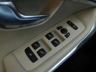 Volvo V40 SUMMUM 2.0 R5 110kW