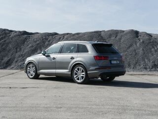 Audi Q7 S-line 3.0 200кВ