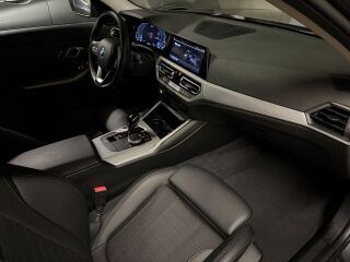 BMW 330 e Touring 2.0 135kW