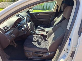 Volkswagen Passat 1.4 118kW