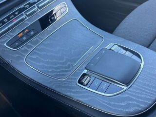 Mercedes-Benz E 300 de T AMG 2.0 143kW