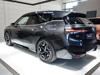 BMW iX xDrive 40 Sportpakett Titanium Bronze 240kW