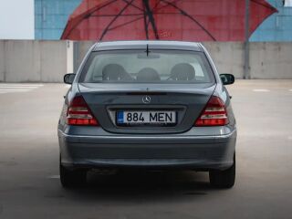 Mercedes-Benz C 180 1.8 105kW