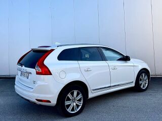 Volvo XC60 AWD Summum 2.4 D4 140kW