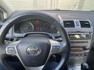 Toyota Avensis Linea Sol Style 2.0 112kW