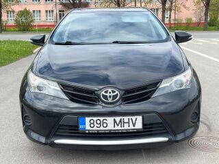 Toyota Auris 1.6 R4 97кВ