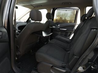 Ford Galaxy GHIA 2.0 103kW