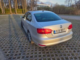 Volkswagen Jetta 1.2 77kW