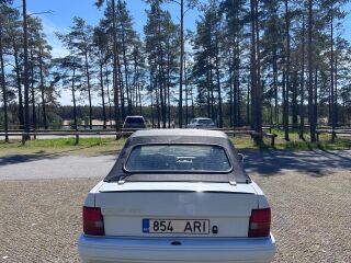 Ford Escort 1.6 75kW