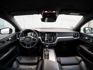 Volvo V60 D4 AWD R-Design 2.0 140kW