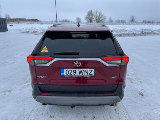 Toyota RAV4 SUV Premium 4WD Multidrive 2.0 M20A Valvematic 129kW