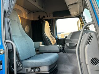 Volvo FM 330 248kW