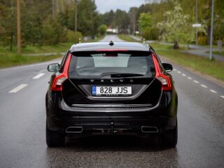 Volvo V60 SUMMUM AWD TWIN ENGINE PLUG IN HYBRID FACELIFT 2.4 158kW