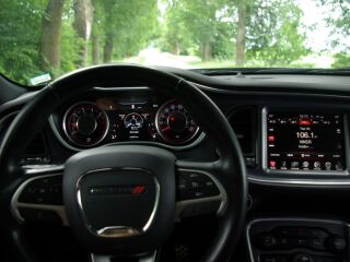 Dodge Challenger 6.4 V8 362kW