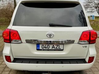 Toyota Land Cruiser V8 Excutive 4.5 V8 200kW