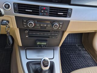 BMW 325 3.0 145kW