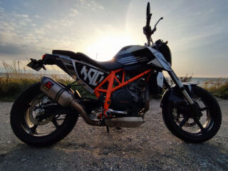 KTM 690 Duke KTM Duke 690 / Akrapovic / stunt-track bi LC4 50kW