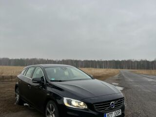 Volvo V60 Plug-in hybrid D6 2.4 PLUG IN HYBRID 158kW