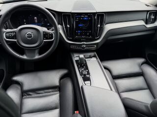 Volvo XC60 AWD ULTIMATE DARK 145кВ
