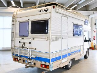 Ford ELNAGH COLUMBIA 102 2.5 74kW