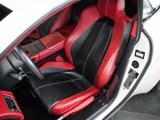 Aston Martin V8 Vantage 4.3 283kW