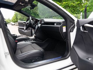 Tesla Model S 75D 158kW