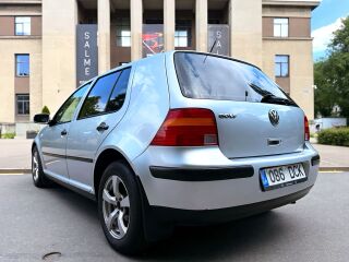 Volkswagen Golf Comfort 1.6 77kW