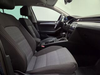 Volkswagen Passat Business 1.5 110кВ