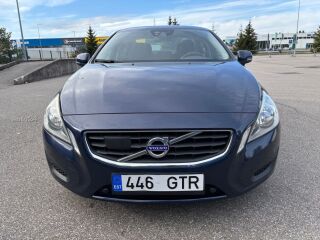 Volvo S60 City Safety 2.0 R5 D3 120kW