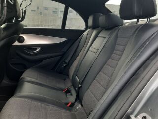 Mercedes-Benz E 220 2.0 143kW