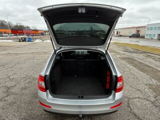 Skoda Octavia Combi Ambiente Facelift EU6 1.6 R4 TDI 81кВ