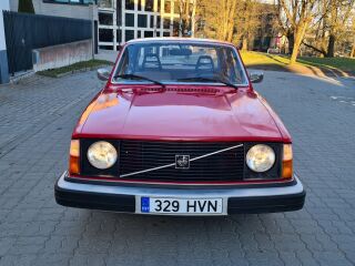 Volvo 244 2.1 74kW