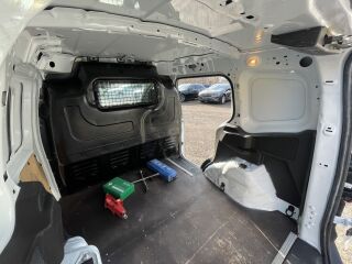 Ford Transit Courier TREND 6M 1.5 R4 DTCI 100 74kW