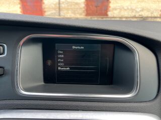 Volvo V40 R-Design 1.6 D2 84кВ