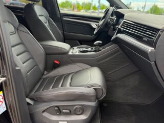 Volkswagen Touareg R-Line 3.0 210kW