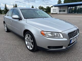 Volvo S80 Momentum 2.4 D5 120kW