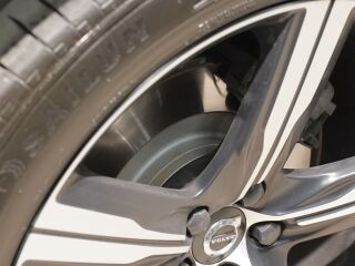 Volvo XC90 R-Design AWD 2.0 D5 173kW