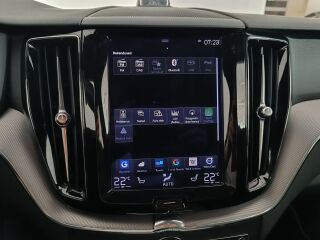 Volvo XC60 AWD R-Design B4 KERS 2.0 145kW