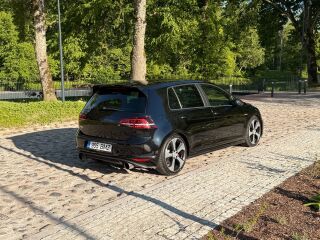 Volkswagen Golf GTI 2.0 162kW