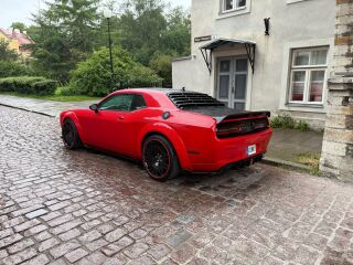 Dodge Challenger 6.4 V8 SRT 362kW