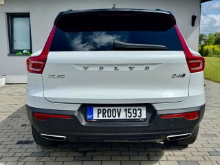 Volvo XC40 R Design 2.0 110kW