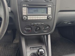 Volkswagen Golf 1.6 75kW