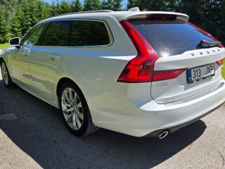 Volvo V90 AWD H&K INSCTIPTION INTERIOR XENIUM 2.0 D4 140кВ