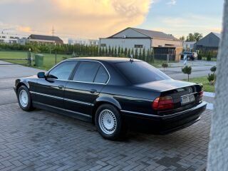 BMW 728 E38 FACELIFT 2.8 i M52 142kW