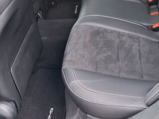 Mercedes-Benz E 220 2.0 143kW