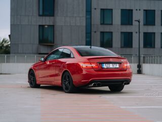 Mercedes-Benz E 200 AMG 1.8 135kW