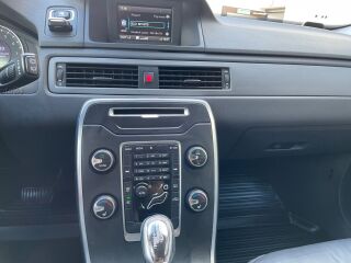 Volvo V70 Kinetic 2.0 157kW