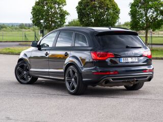 Audi Q7 S-line + 3.0 V6 176kW