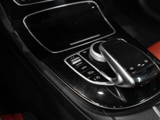 Mercedes-Benz E 220 2.0 143kW
